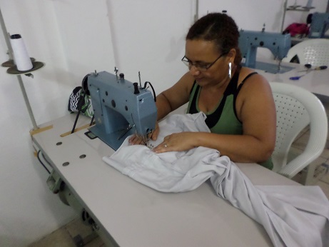 O objetivo do projeto é promover a formação técnica e gerencial de empreendedores solidários do Município