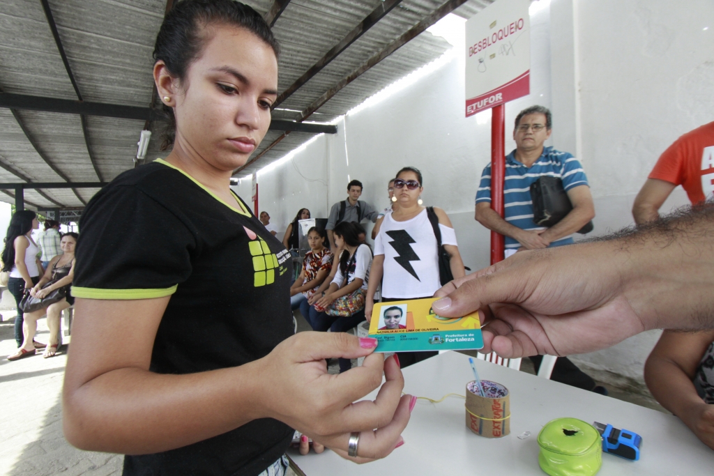 Desde o dia 30 de abril, quando as carteiras de 2012/2013 e o Bilhete Único Estudantil venceram, a Etufor recebe uma média de 2.000 alunos por diia