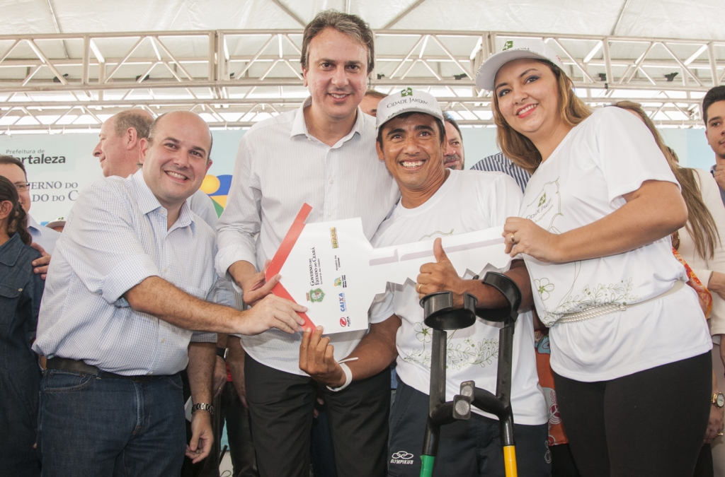 A entrega das unidades habitacionais ocorreu no sábado (27/06) (Foto: Queiroz Netto)