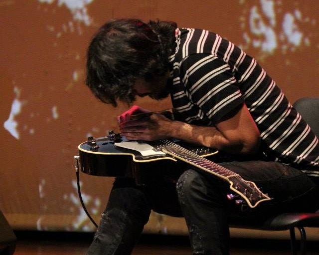 Eric Barbosa apresenta versões musicados dos poemas do poeta baiano Castro Alves