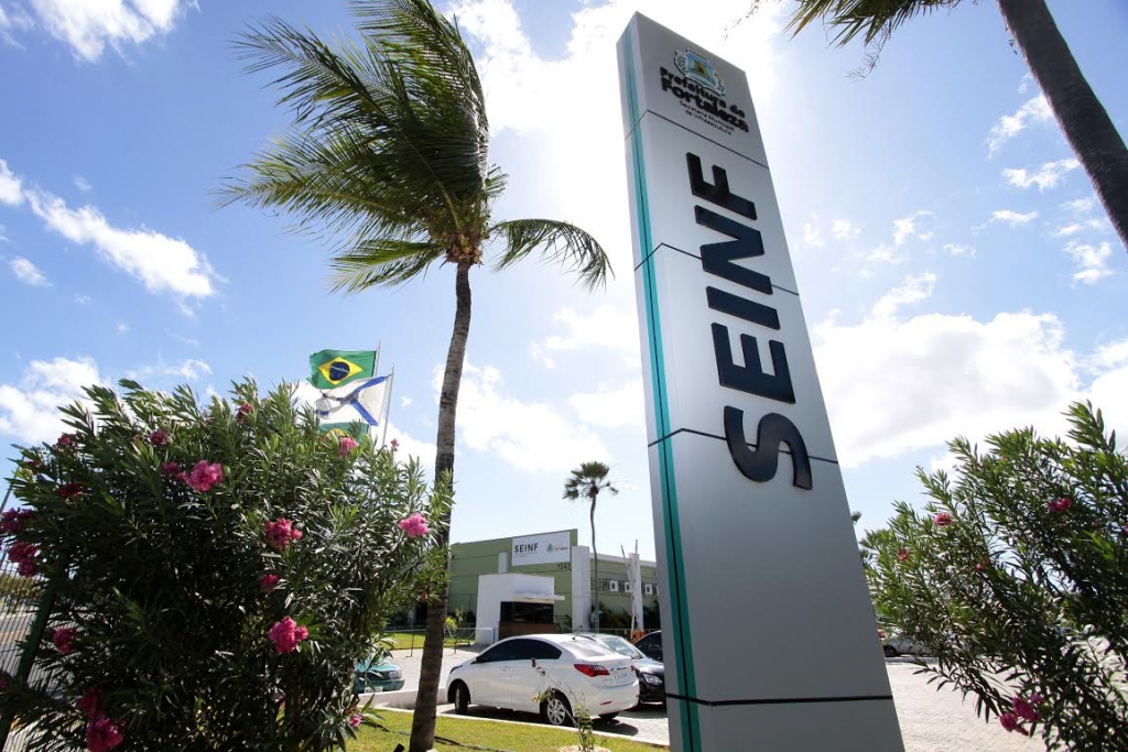 Coletiva acontece no auditório da Secretaria Municipal de Infraestrutura (Seinf), nesta terça-feira (16/09) (Foto: Igor de Melo)