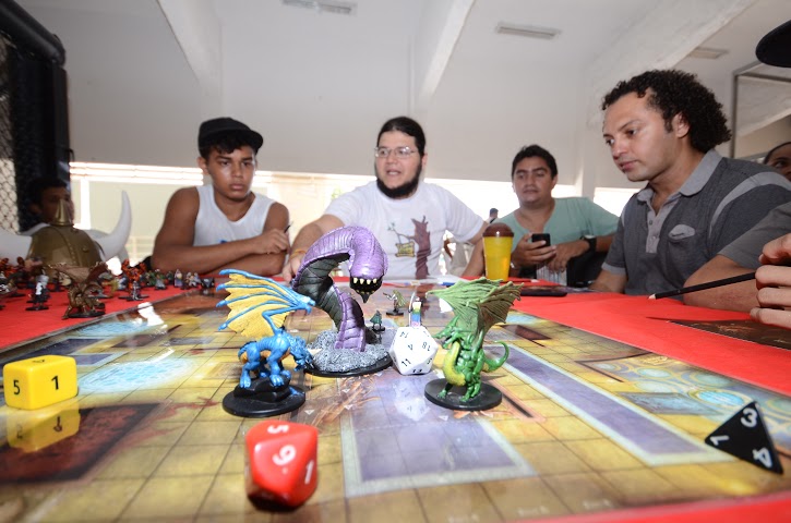 Ao todo, são disponibilizados 15 tipos de jogos de tabuleiros e 20 eletrônicos, além dos jogos disponíveis em tablets e PSP