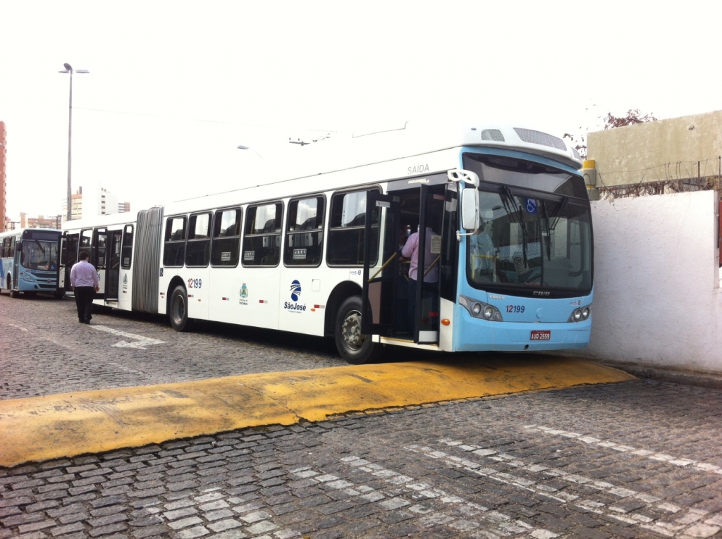 A principal característica do veículo é o aumento de capacidade de passageiros, que passa de 95 para 150 lugares (Foto: Mauri Melo)