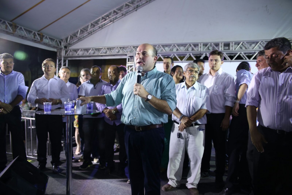 De acordo com o prefeito Roberto Cláudio, mais de 100 praças estão sendo reformadas em Fortaleza (Foto: Queiroz Netto)