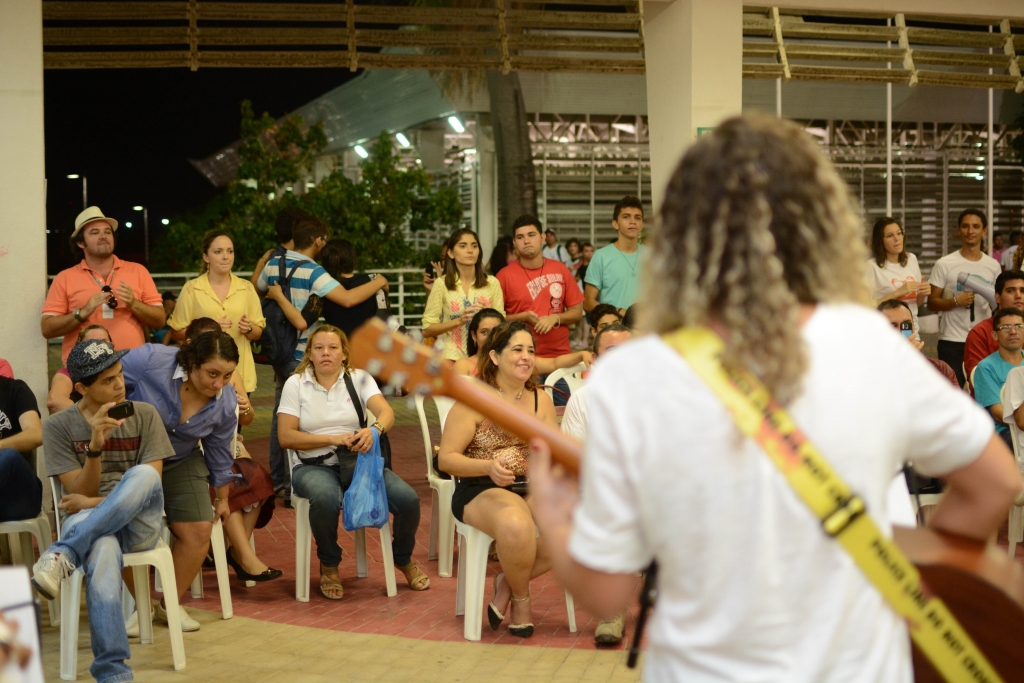 Nesta sexta-feira (12/12), haverá aula de capoeira, circo na praça, cine clube e intervenções em audiovisual (Foto: André Martins)
