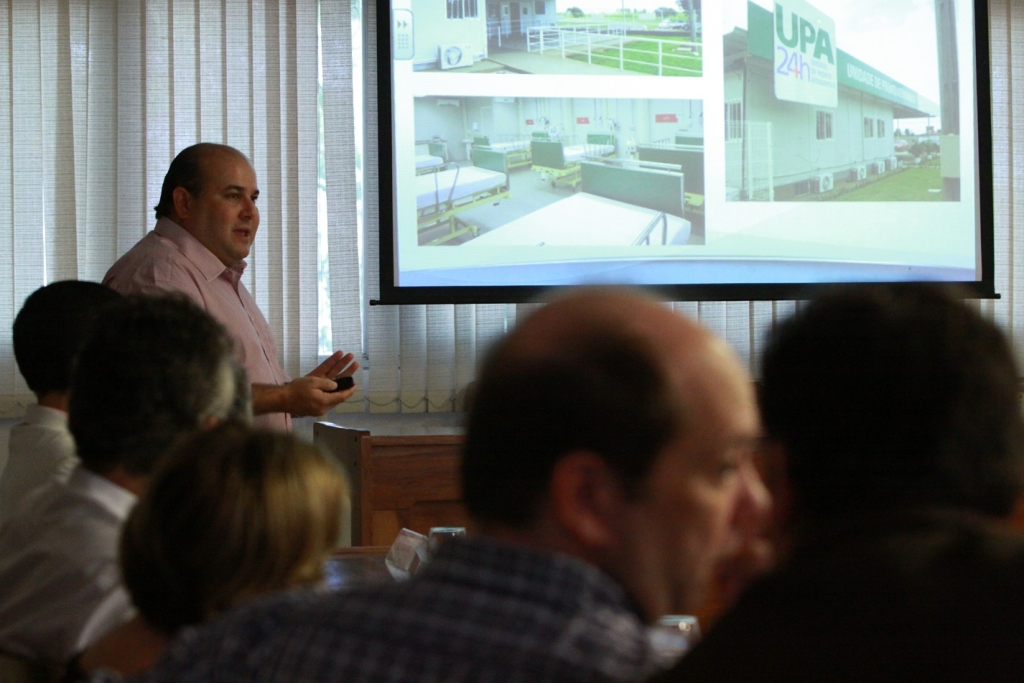 Roberto Cláudio enfatizou ser primordial o diálogo constante com a academia em prol de melhorias para Fortaleza (Foto: Queiroz Netto)