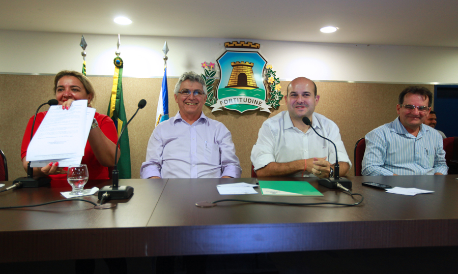 A solenidade foi realizada nesta segunda-feira (15/9), no auditório do Paço Municipal (Foto: Queiroz Neto)
