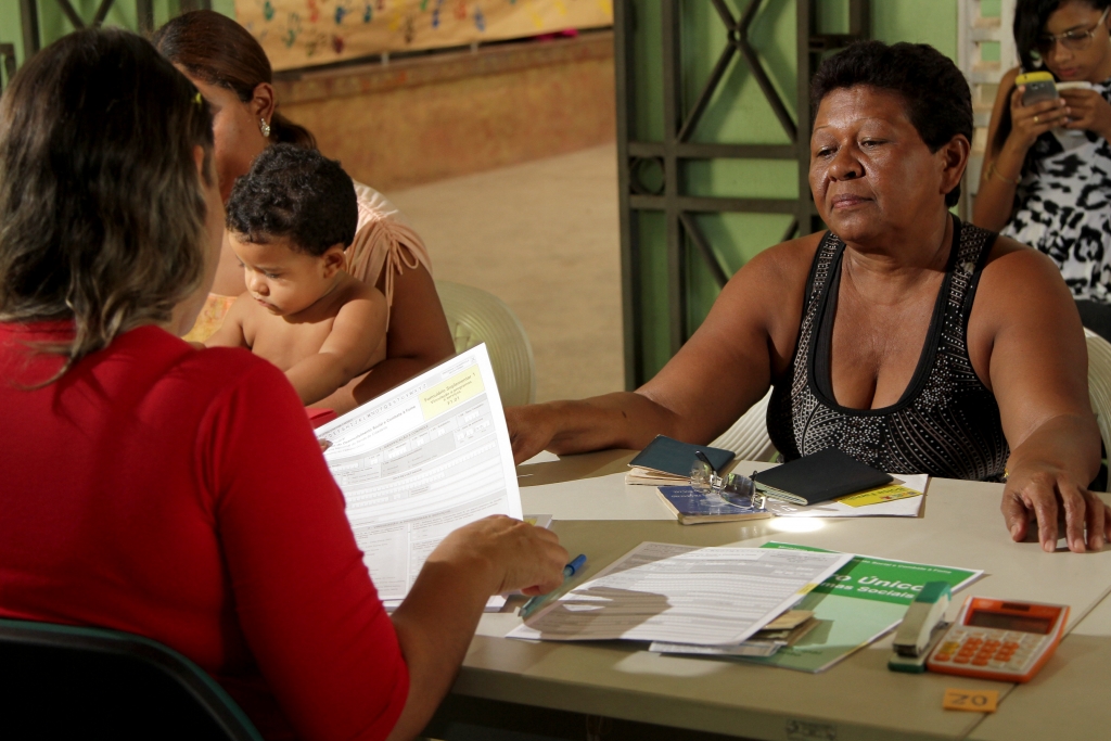 As inscrições podem ser realizadas em um dos 26 CRAS existentes em Fortaleza (Foto: Igor de Melo)