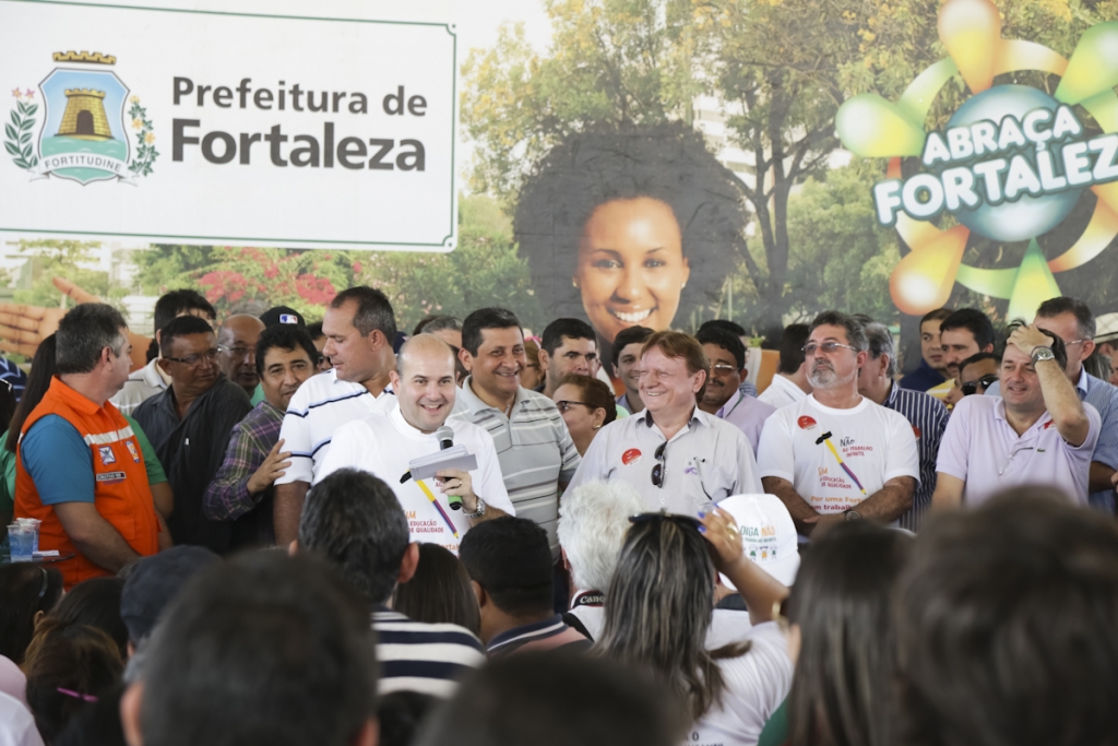 Para o prefeito Roberto Cláudio, o evento é uma oportunidade de ouvir as pessoas, suas principais reclamações e demandas (Foto: Thiago Gaspar)