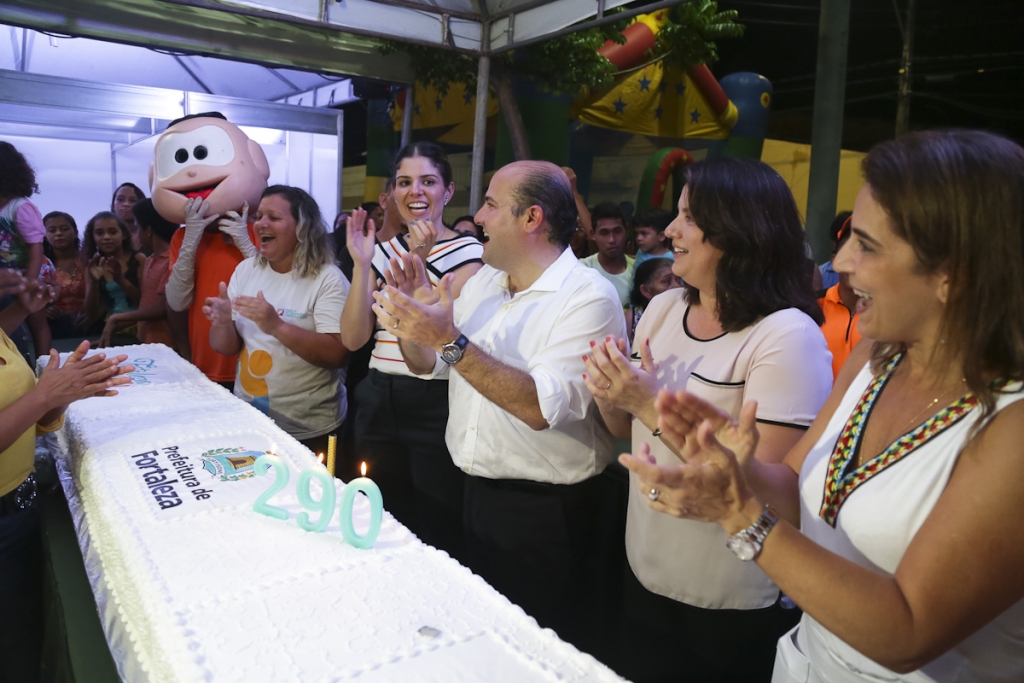 O que o povo mais espera é que a cidade melhore e nenhum presente para a cidade será melhor do que inaugurações