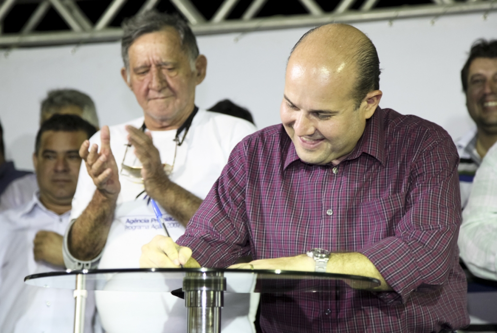 Para o Prefeito, as escolas de tempo integral geram oportunidades para os jovens (Foto: Thiago Gaspar)