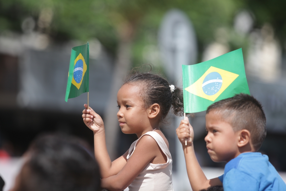 O desfile cívico-militar é realizado todos os anos em alusão ao Dia 7 de Setembro na Avenida Beira-Mar (Foto: Thiago Gaspar)