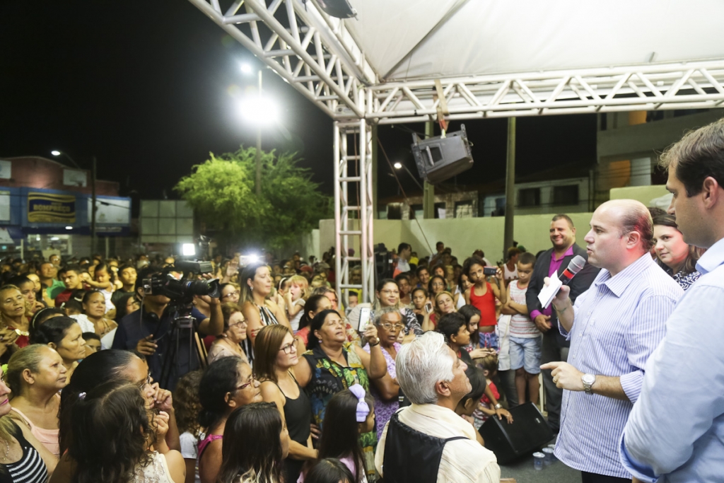 Segundo o Prefeito, em 16 anos, foram construídos apenas dois novos postos de saúde. Na atual gestão, serão entregues 20 novos