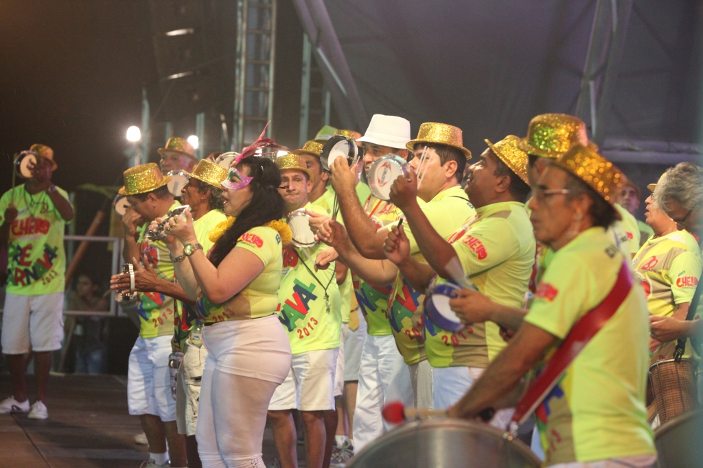 O Pré-Carnaval acontece de 31 de janeiro a 23 de fevereiro com desfile dos blocos nas sextas, sábados e domingos (Foto: Marcos Moura)