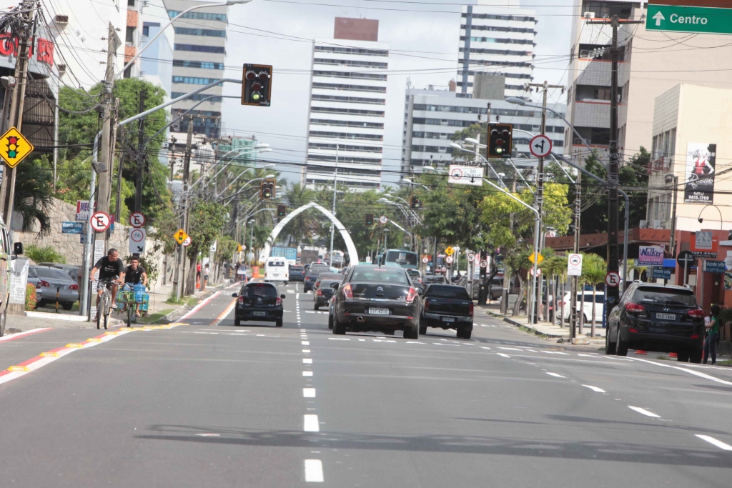 A medida interligará a Av. Dom Luís com as avenidas Antônio Sales e Pontes Vieira (Foto: Marcos Moura)