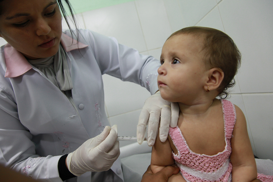 Após a meta de vacinações ser atingida, a vacina será liberada para outros grupos prioritários da população (Foto:Queiroz Neto)