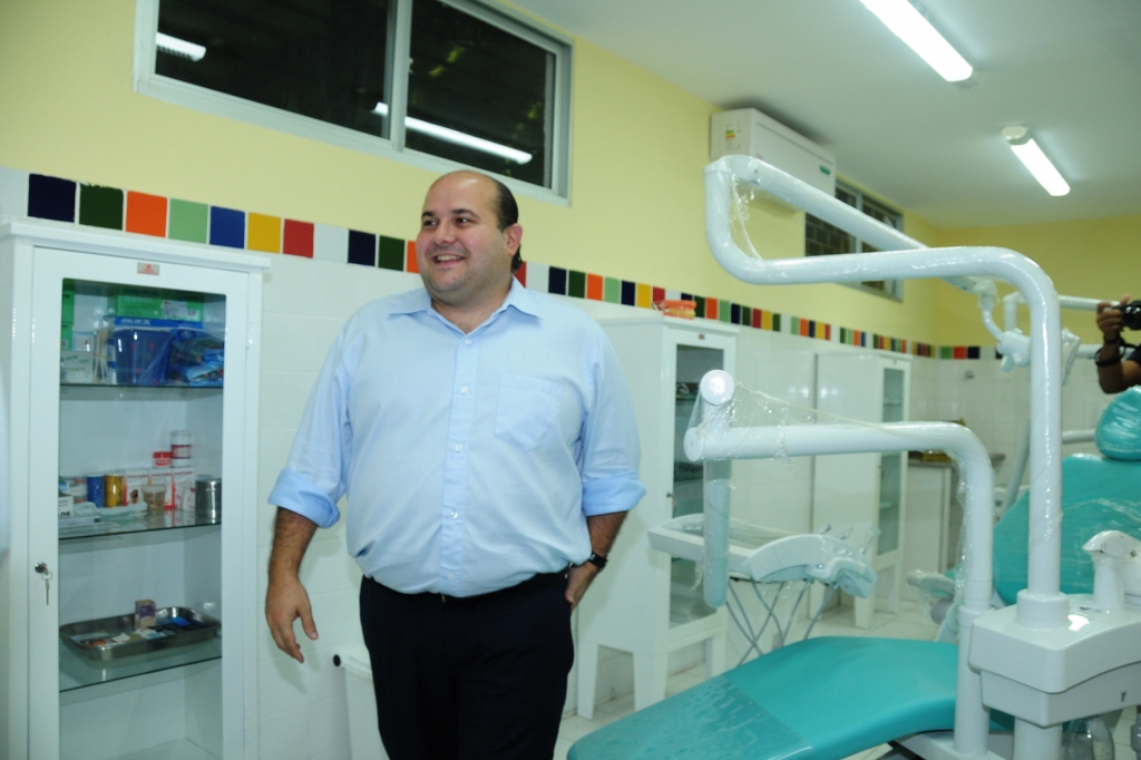 Segundo Roberto Cláudio, até o final deste ano, deverão ser modernizadas todas as 91 unidades de saúde da Prefeitura (Foto: Nely Rosa)