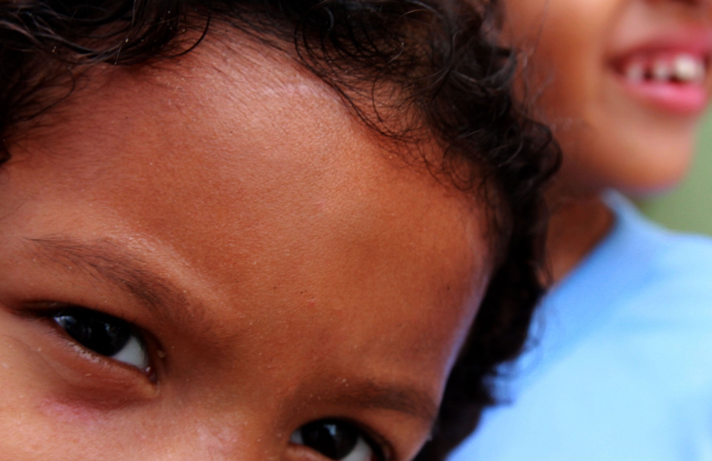 Cada unidade de abrigo oferecerá às crianças e adolescentes um ambiente agradável, educativo e seguro