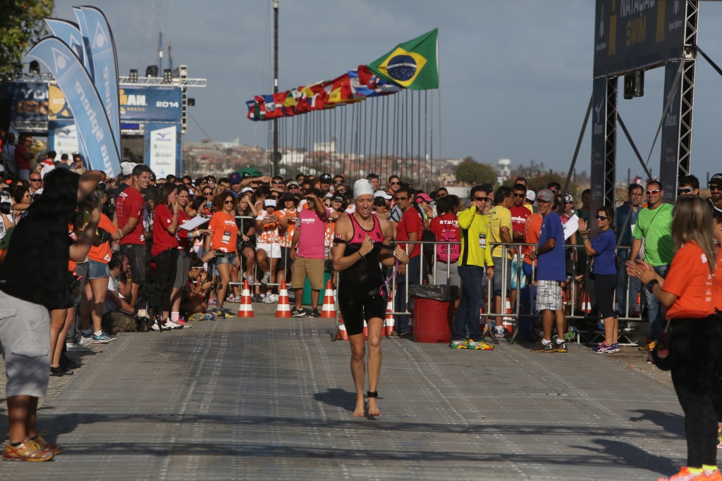 No ano passado, o evento de triathlon reuniu atletas de 25 cidades brasileiras e 38 países (Foto: Marcos Moura)
