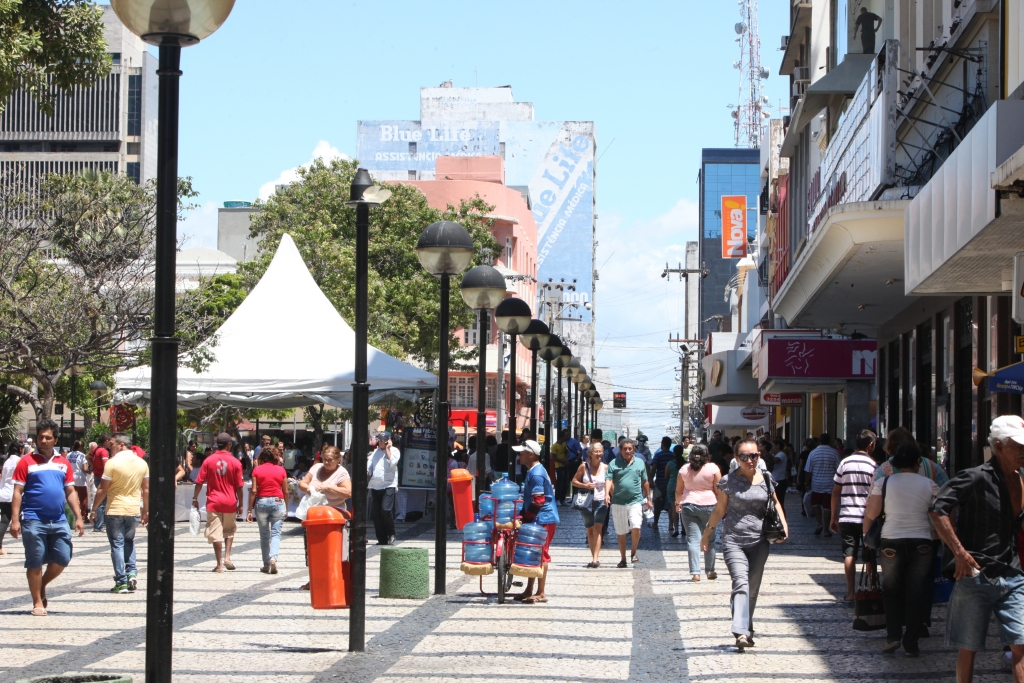 Os projetos a serem executados devem ter como público a população em situação de rua, com ênfase em locais como o Centro da cidade (Foto:Marcos Moura)