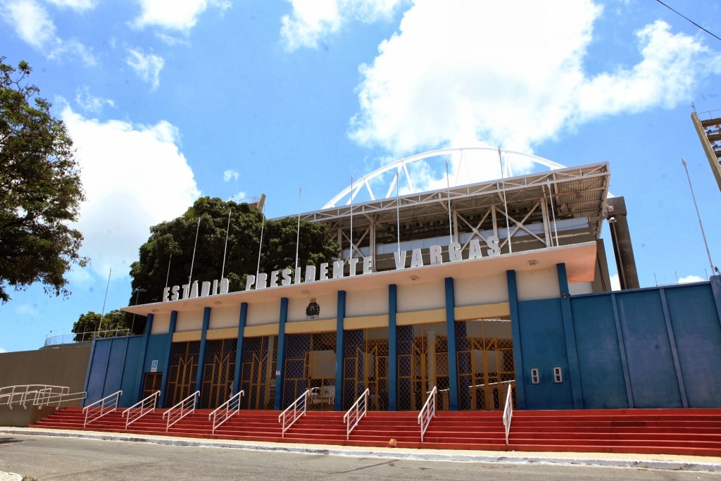 O estacionamento ao longo das ruas Paulino Nogueira, Costa e Sousa e Marechal Deodoro será coibido