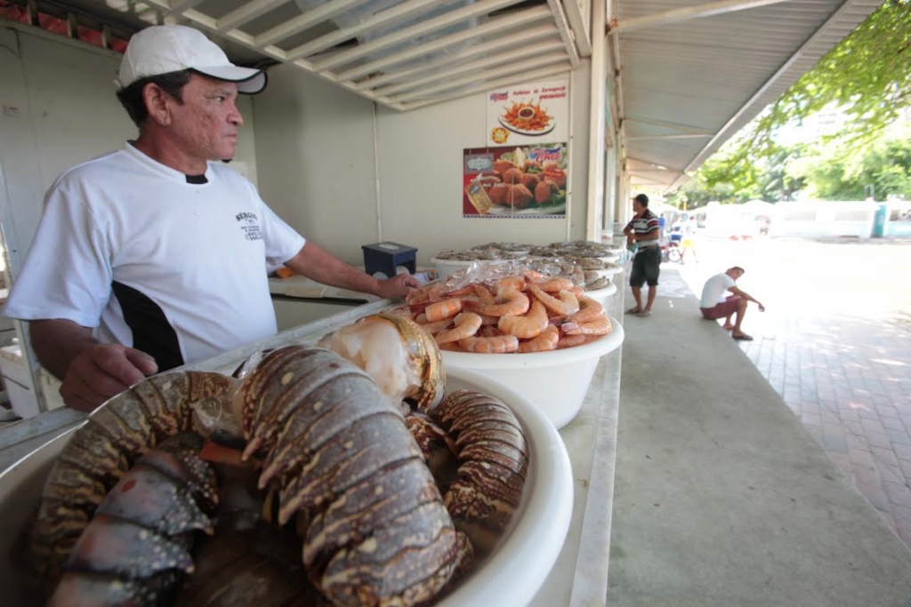 A nova estrutura vai oferecer melhores condições para a venda e fritura de frutos do mar (Foto: Marcos Moura)