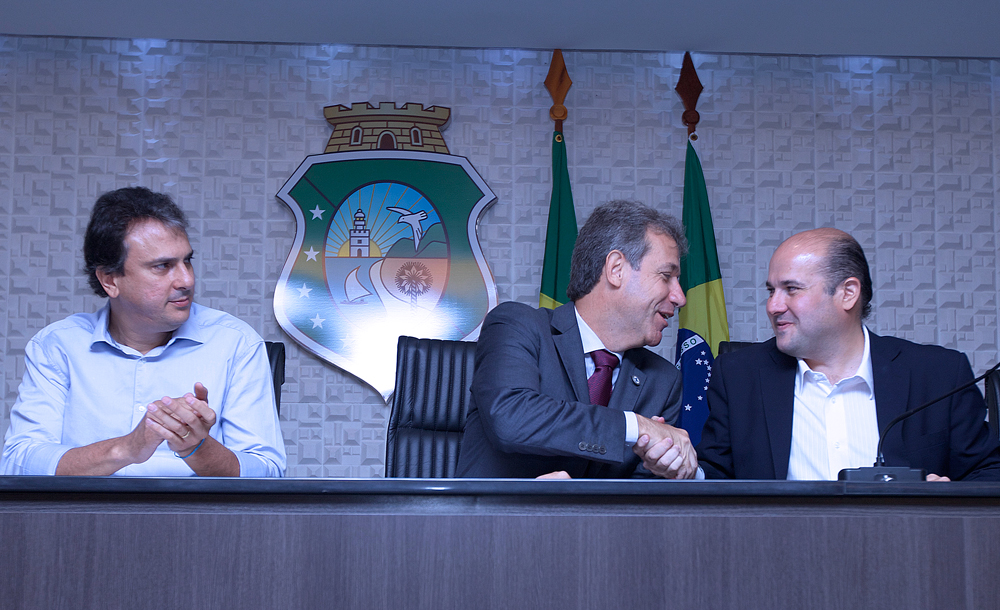 A solenidade contou com a presença do Ministro da Saúde, Arthur Chioro, e do Governador do Ceará, Camilo Santana (Foto: Queiroz Netto)