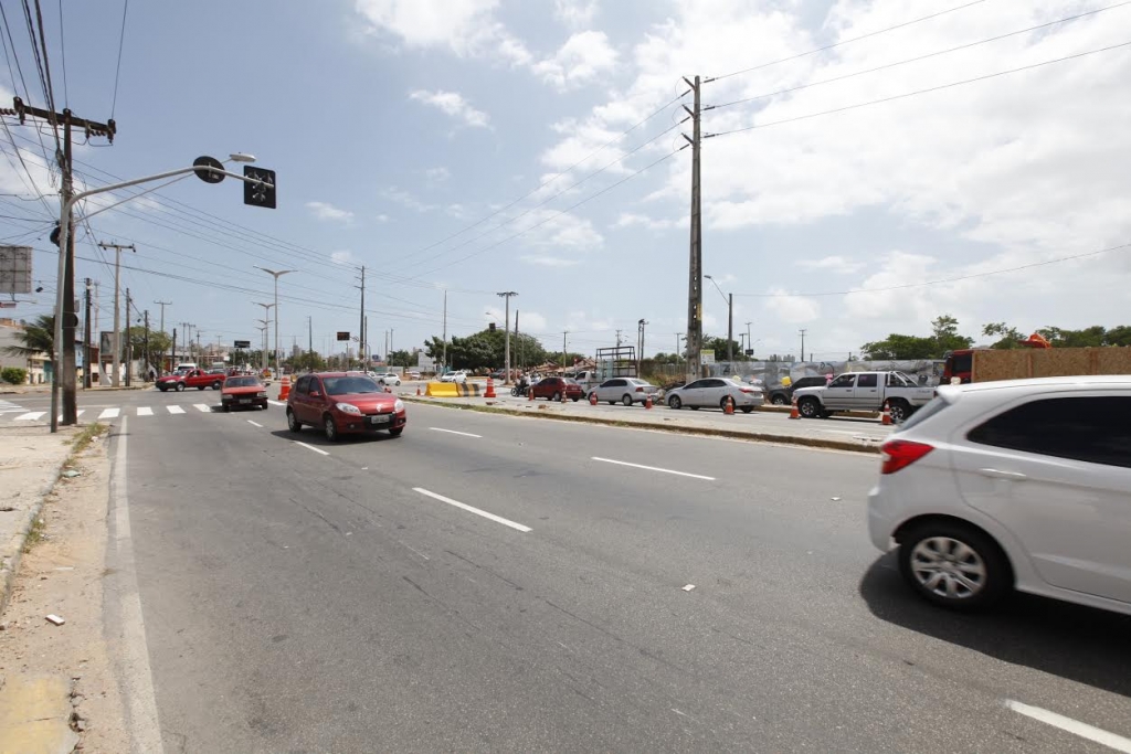 Não haverá desvio de tráfego, apenas mudança de pista (Foto: Queiroz Netto)