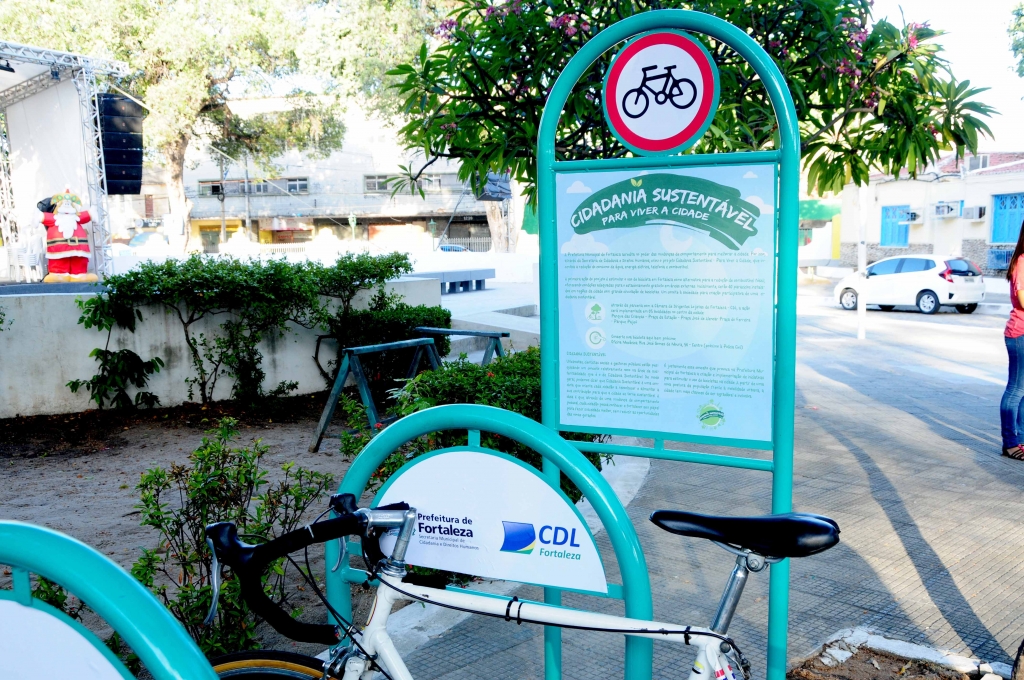 O estacionamento de bicicletas tem acesso gratuito e faz parte do projeto