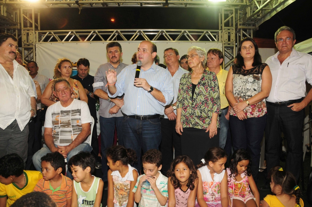 O prefeito destacou que uma de suas prioridades é colocar os postos de saúde para funcionar com atendimento digno para a população (Foto: Nely Rosa)