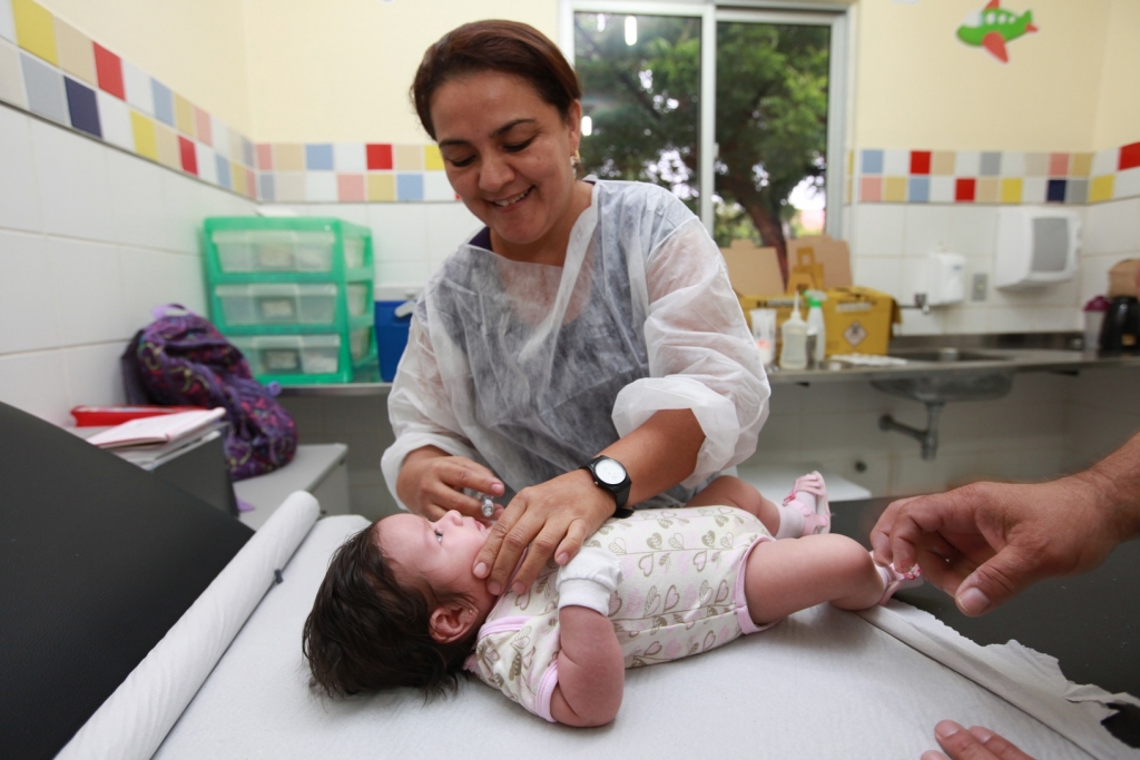 Os serviços do posto incluem procedimentos como vacinação, aplicação de medicamentos e curativos