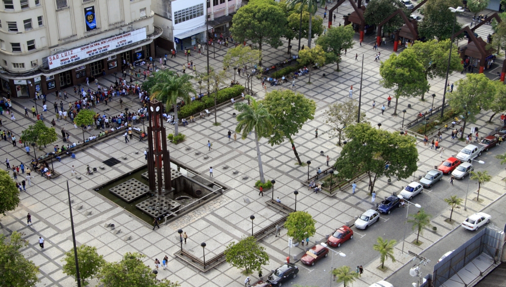 A praça foi adotada em 2013 pela Casa Pio. (Foto: Mauri Melo)