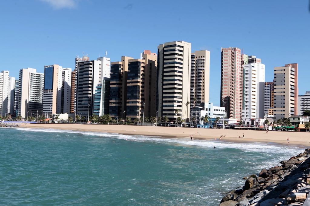 Durante o Carnaval, o preço de quatro diárias em pousadas pode sair por até 109,52% de diferença na Capital