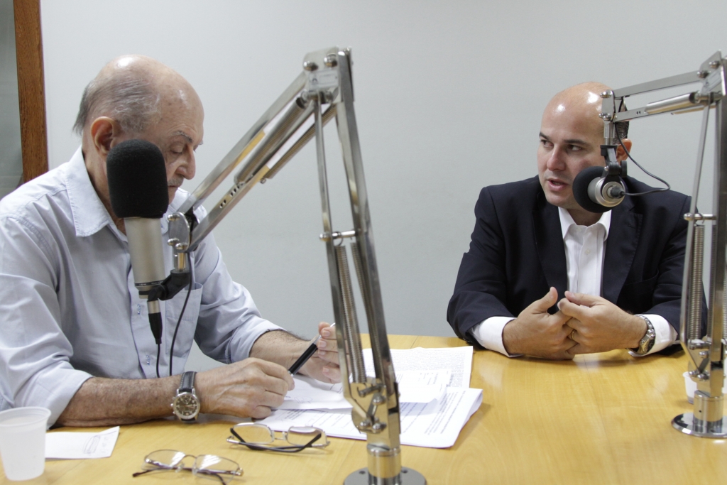 Roberto Cláudio esteve, nesta terça-feira (03/03), no Programa Narcélio Limaverde, da rádio FM Assembleia (Foto: Igor de Melo)