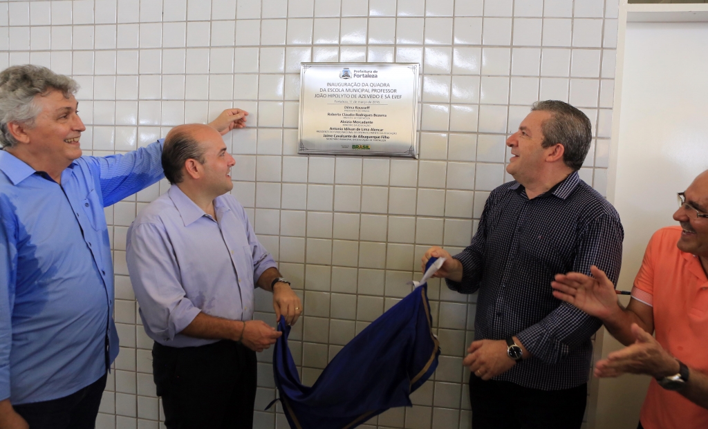 Prefeito reforçou o compromisso de garantir equipamentos públicos de qualidade para as comunidades carentes (Foto: Marcos Moura)