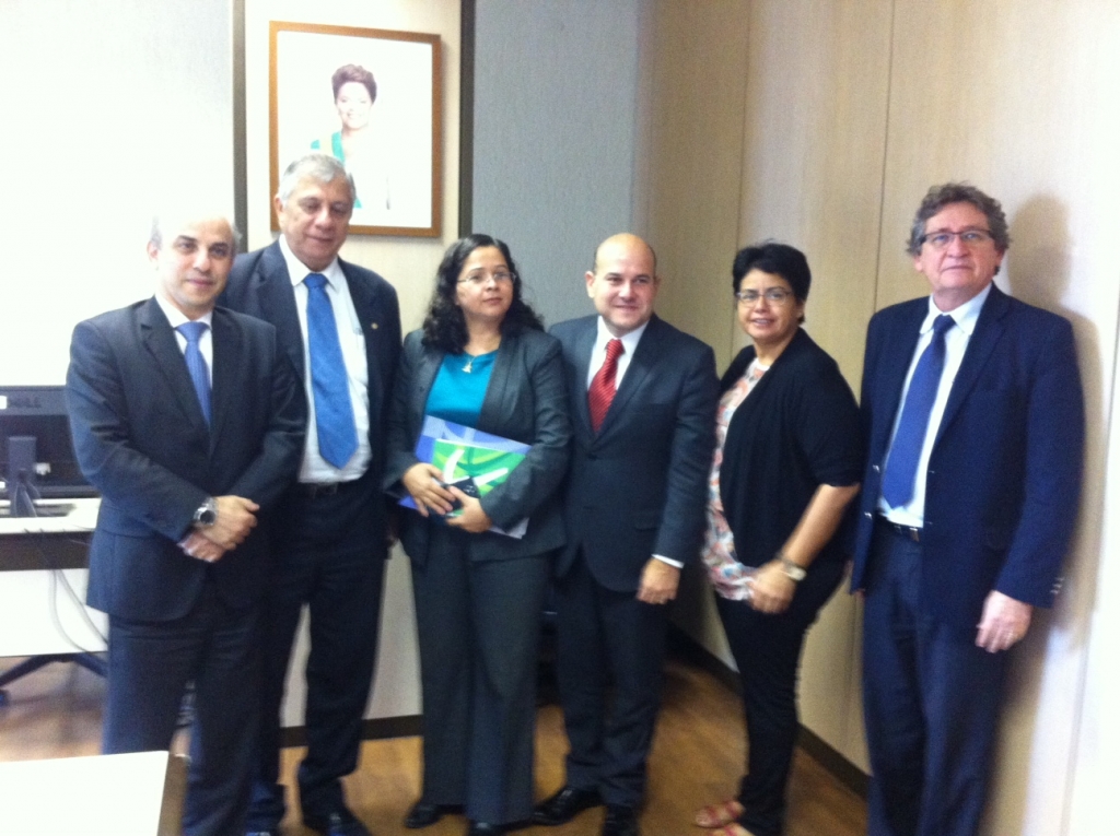 Segundo o Prefeito, a gestão trabalha para agilizar os recursos que temos para projetos nas áreas de mobilidade urbana e habitação