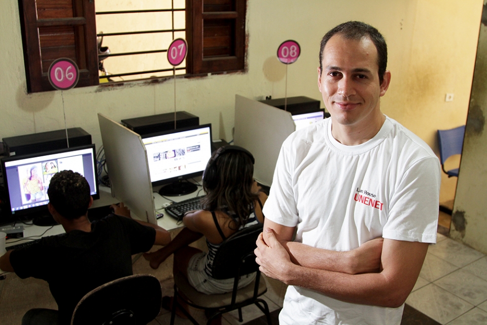 Por meio do Credjovem, jovens de 18 a 29 anos receberão incentivos financeiros de até R$ 15 mil