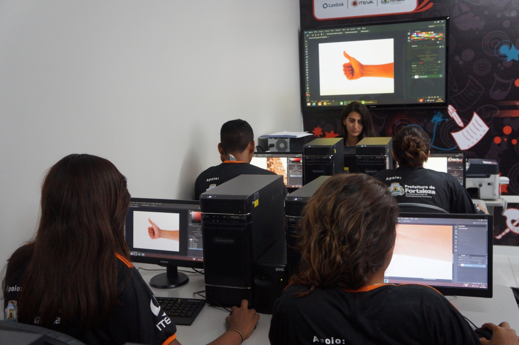 Os alunos da primeira turma receberam qualificação profissional nas áreas de Artes Digitais e Animação Multimídia