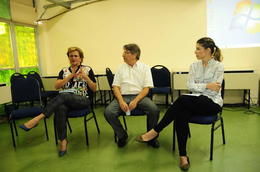 A primeira-dama Carol Bezerra e a secretária de Saúde Socorro Martins receberam o representante do Ministério, Paulo Bonilha (Foto: Nely Rosa)