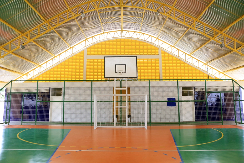 O espaço esportivo possibilitará o desenvolvimento de atividades esportivas, culturais e eventos promovidos pela unidade escolar