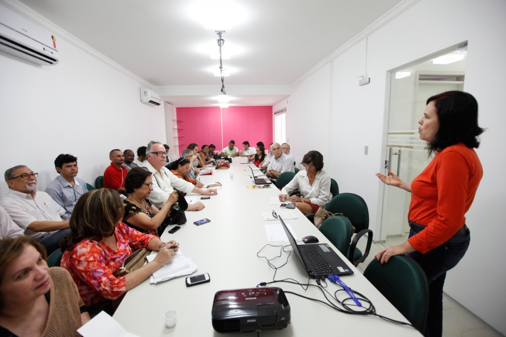 Para ministrar a palestra, foi convidada a gerente geral de Gestão Participativa da Prefeitura do Recife, Tereza Cristina Borba