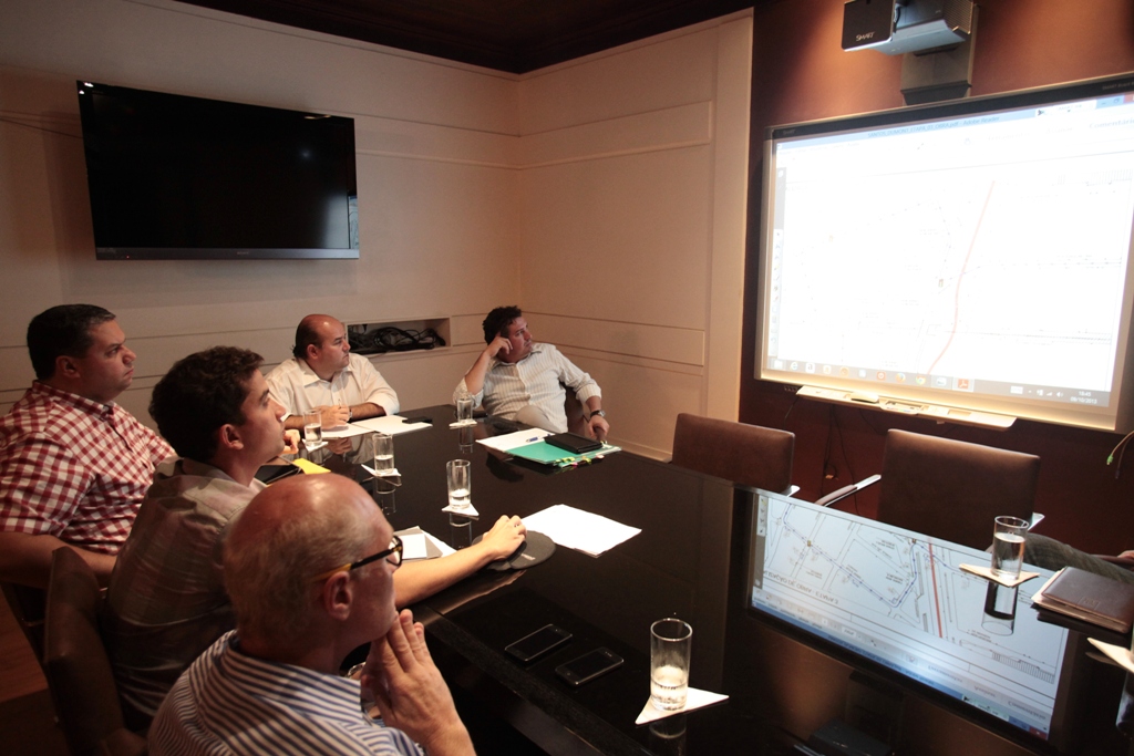 Prefeitura e UFC irão celebrar convênio para que Departamento de Engenharia de Transportes possa prestar consultoria ao Município (Foto: Kaio Machado)