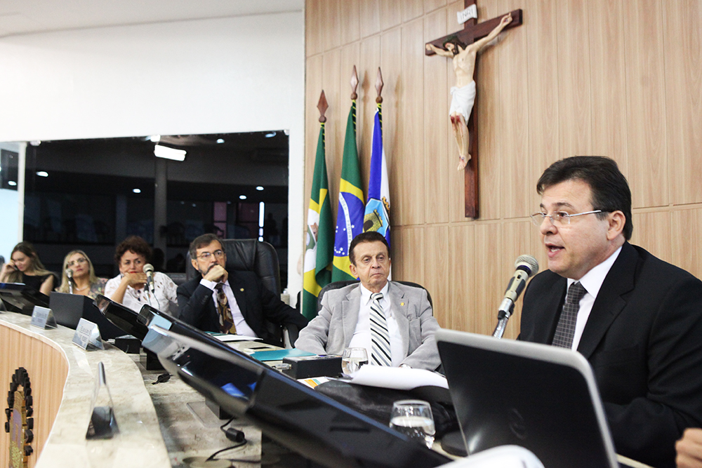 As Leis contemplam a reformulação do o Programa de Desenvolvimento Econômico do Município de Fortaleza (Prodefor) (Foto: Marcos Moura)