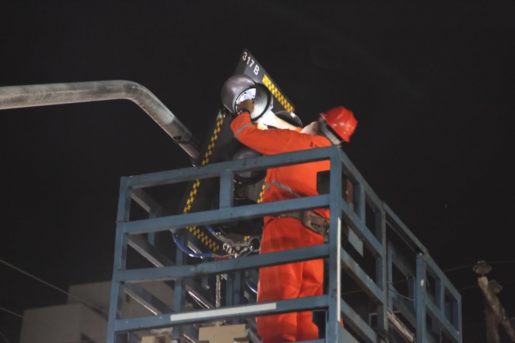 Novo semáforo começa a funcionar nesta quinta-feira (Foto: Thiago Gaspar)