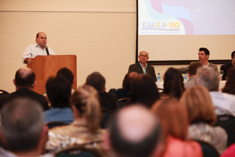 O prefeito igualou a situação de todos os municípios quando disse que “estamos na mesma luta por mais recursos” (Foto: Queiroz Neto)