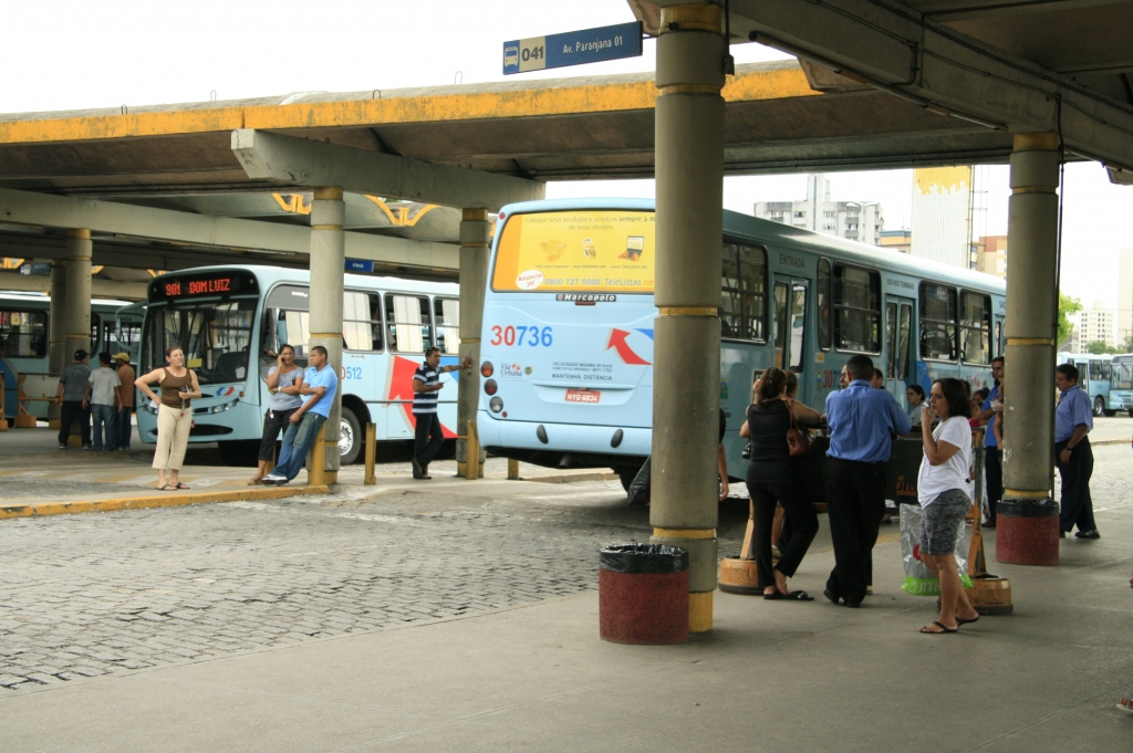 Nos terminais e no entorno do estádio, cerca de 10 agentes operacionais irão auxiliar no embarque e desembarque de passageiros