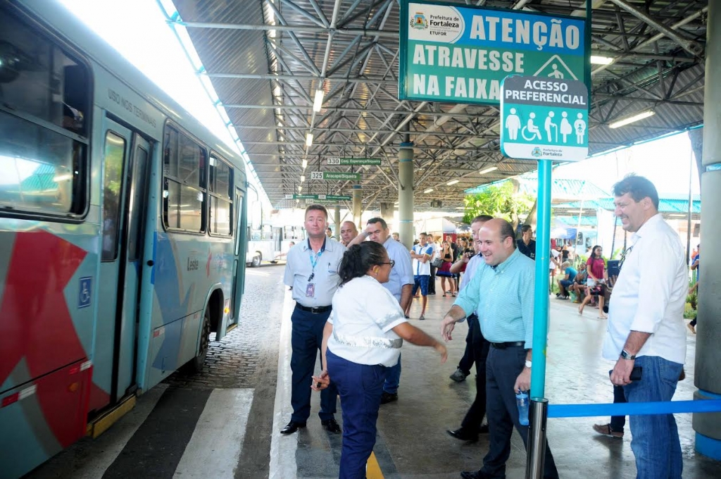 O terminal recebeu recuperação dos pisos das plataformas, pavimentação interna e reforma dos banheiros, além de projeto paisagístico (Foto: Nely Rosa)