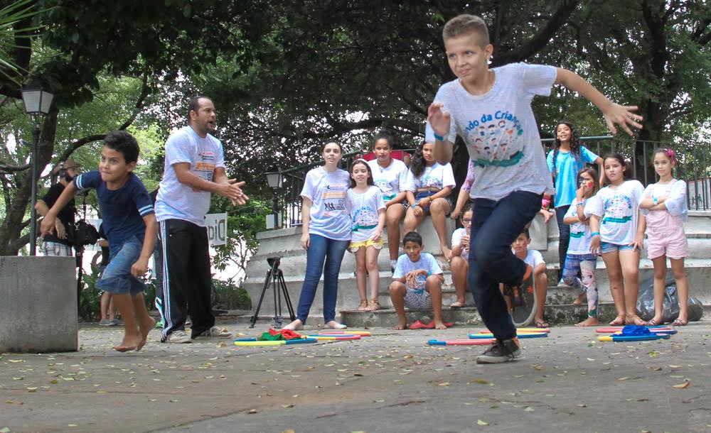 Atividades com a participação de crianças e adolescentes acontece até o dia 12 de julho (Foto: Kiko Silva)