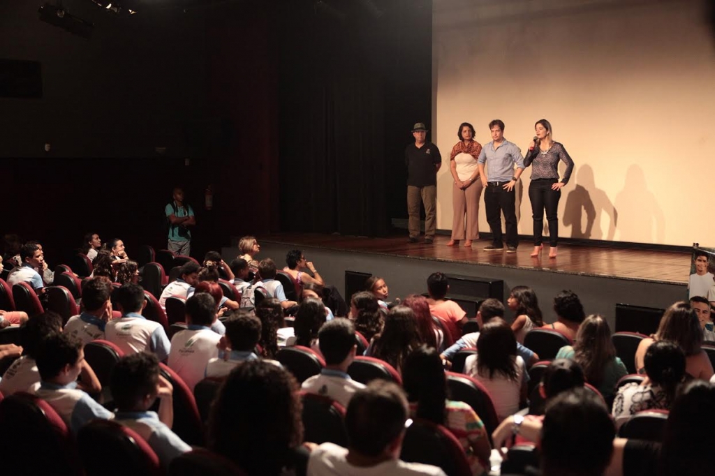 66 alunos das escolas municipais Reitor Pedro Teixeira Barroso e Professor Dom Antônio Batista Fragoso estiveram na abertura (Foto: Kaio Machado)