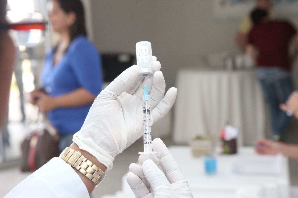 Dentre outros procedimentos, serão realizadas vacinações contra hepatite, sarampo, rubéola e caxumba